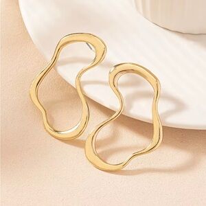 Anthropologie Squiggle Post Earrings Gold Sculptural Wavy F08